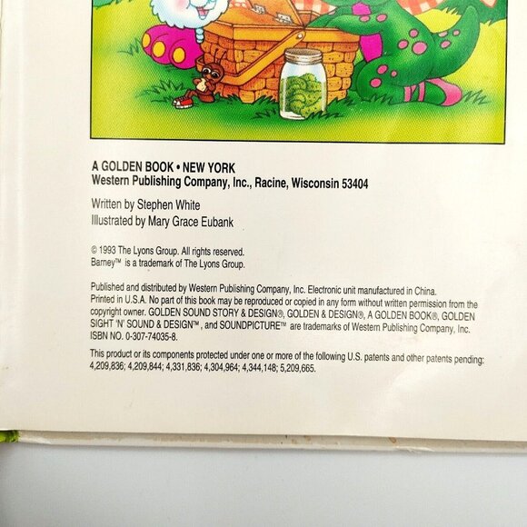 Golden Sound Story Barney's Magical Picnic Play-a-Sound Book 1993 - Picture 3 of 4